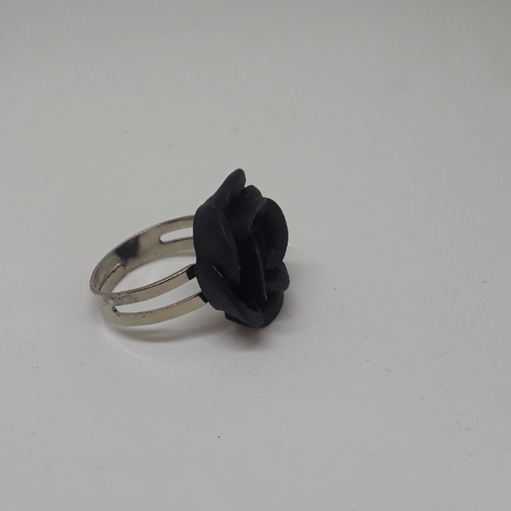 Flower ring